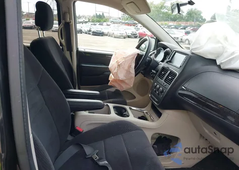 2014 Dodge Grand Caravan Sxt z USA, uszkodzony, nr VIN 2C4RDGCG7ER119416